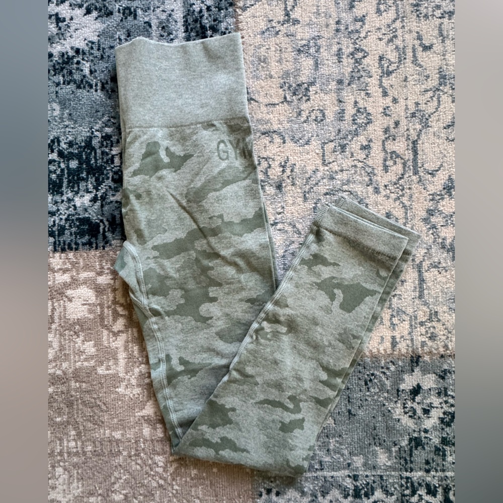 Gymshark Women’s Camo Leggings - Green